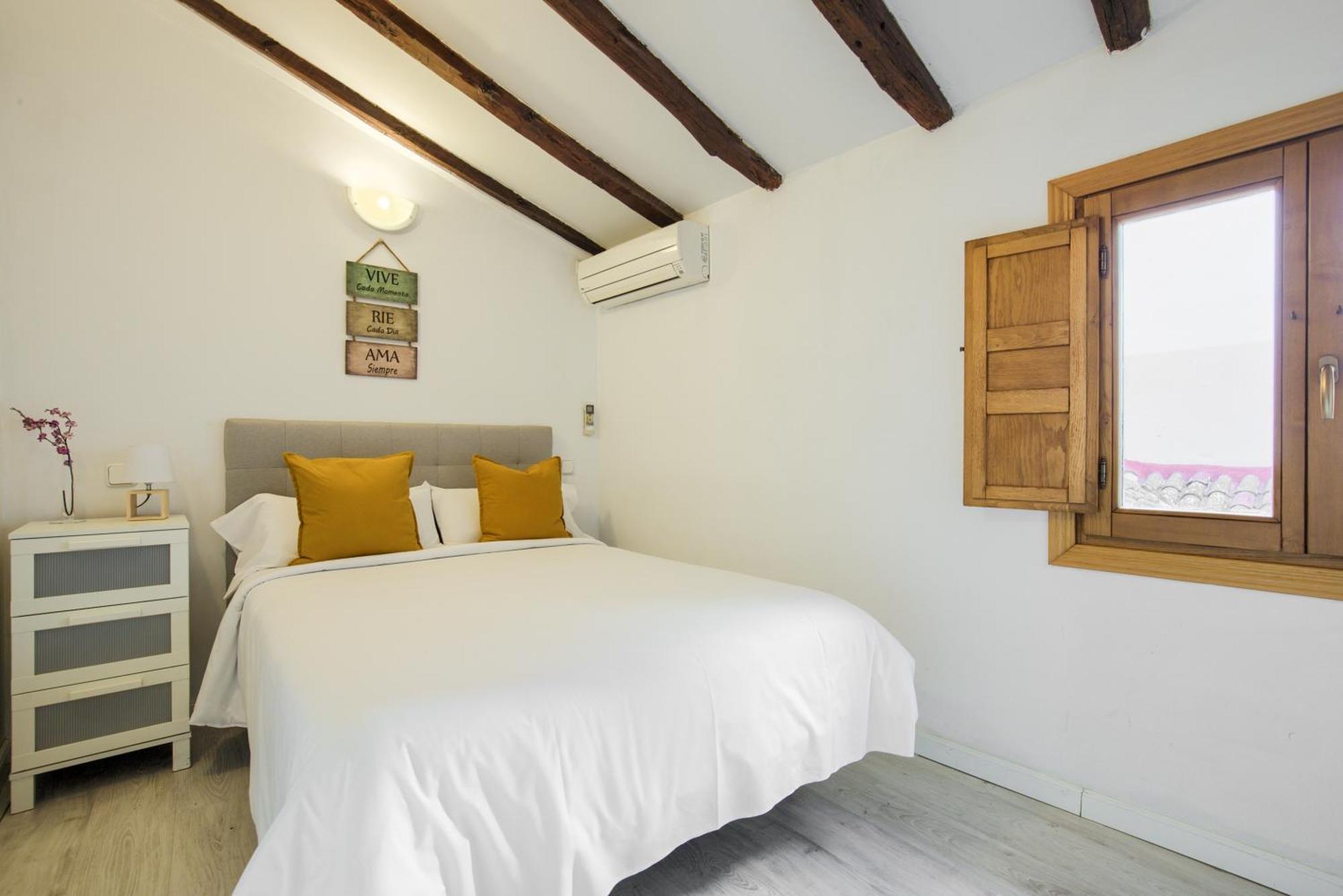 Apartamentos Ryc Alcalá de Henares Zewnętrze zdjęcie